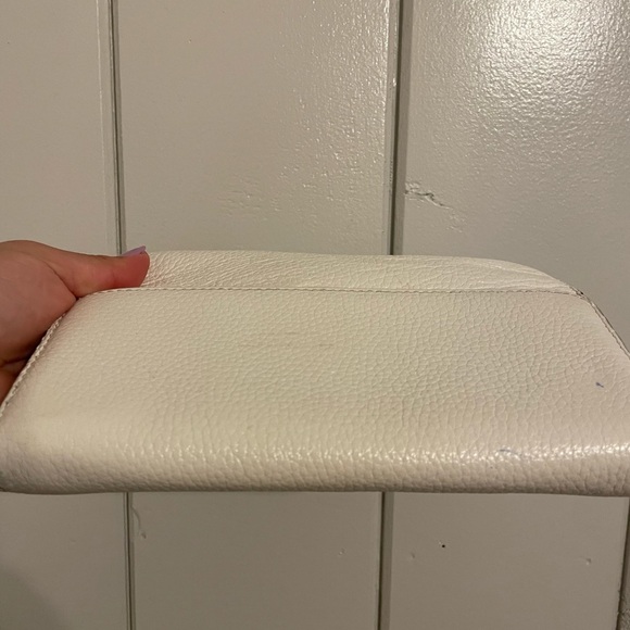 White Michael Kors wallet - Picture 13 of 13
